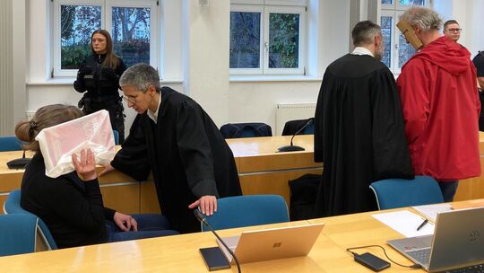 Prozessauftakt um mutmaßliche Geiselnahme in Erfurt