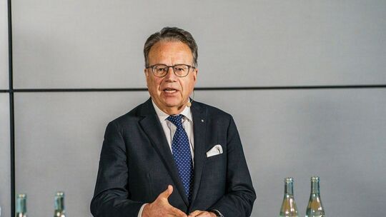 Frank-Jürgen Weise Frank-Jürgen Weise