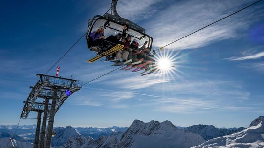 Start der Skisaison an der Zugspitze