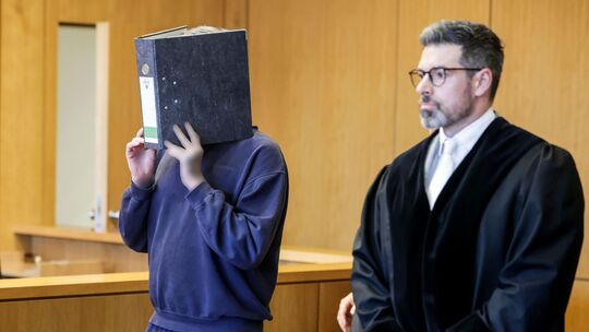 Weitere Entwicklungen im Fall eines verurteilten Krankenpflegers Weitere Entwicklungen im Fall eines verurteilten Krankenpflegers