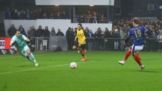 Holstein Kiel - Dynamo Dresden