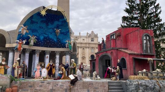Krippe auf dem Petersplatz in Rom