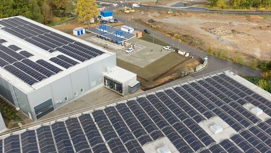 Schnellladepark für Elektromobile Schnellladepark für Elektromobile