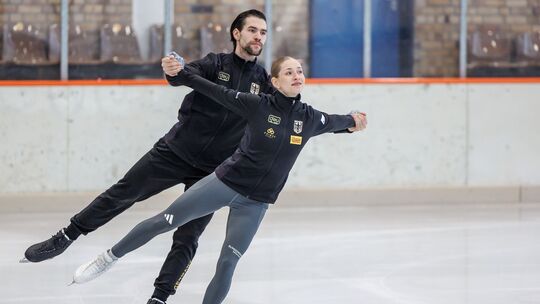 Eiskunstlauf: Pressetermin mit Minerva Hase und Nikita Volodin