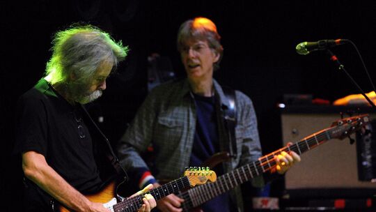 Bob Weir (links) und Phil Lesh (rechts)