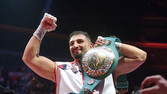 Boxen: Agit Kabayel - Damian Knyba