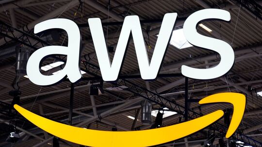 AWS-Logo AWS-Logo
