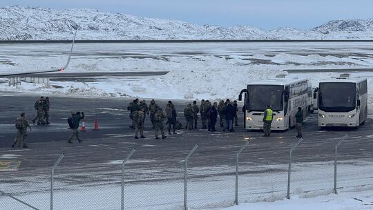 Deutsches Bundeswehr-Team kommt abends auf Grönland an