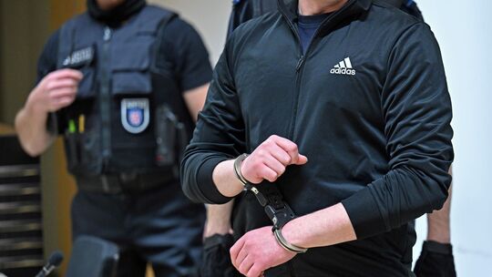 Prozess gegen Neonazi-Kampfsportgruppe „Knockout 51“ Prozess gegen Neonazi-Kampfsportgruppe „Knockout 51“