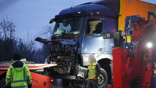Unfallserie auf der A44 - Tote und Verletzte Unfallserie auf der A44 - Tote und Verletzte