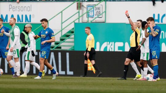 SpVgg Greuther Fürth - Eintracht Braunschweig SpVgg Greuther Fürth - Eintracht Braunschweig