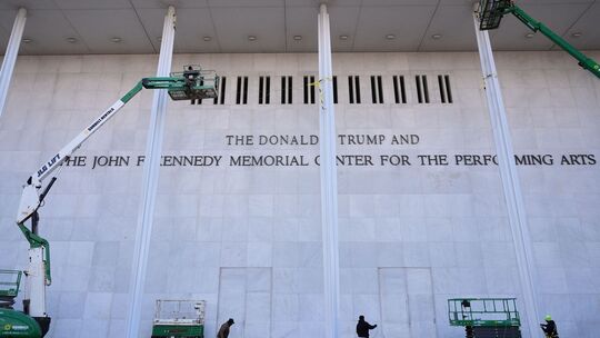 Aus Kennedy Center wird Trump Kennedy Center
