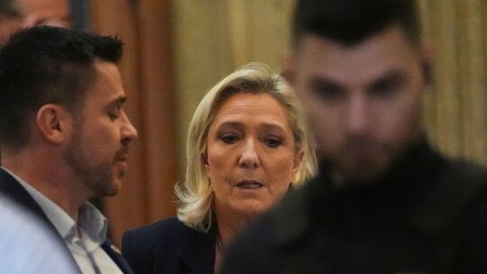 Berufungsverfahren - Le Pen zum Verdacht auf Veruntreuung