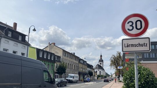 Seit etwa einem halben Jahr gilt Tempo 30 auf der B9 in Bad Breisig.