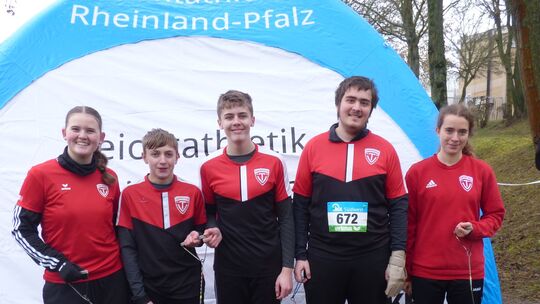 Neele Barth, Ole-Bennet Brusius, Jonas Müller, Niklas Müller und Mia Hertrich vertraten den TV Oberstein bei der Winterwurf-Land