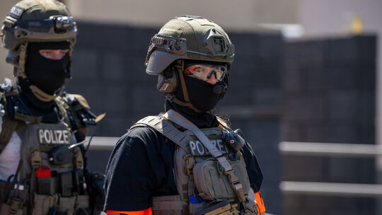 Unterstützt durch Spezialkräfte hat die Kripo Montabaur in Wirges am Freitag einen 39-Jährigen festgenommen, der seit einem halb