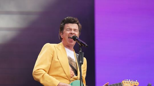 Kultsänger Rick Astley wird 60: «Ich habe eine Rockband»