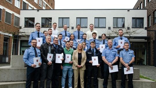 Die ausgezeichneten Polizeibeamtinnen und -beamten
