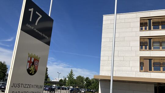 Wegen zahlreicher Verfahren musste sich ein 35-jähriger Bad Kreuznacher nun vor Gericht verantworten.