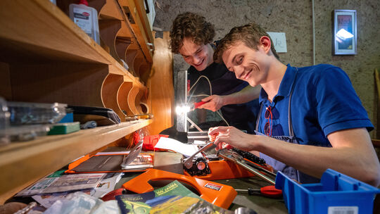 Reparieren statt wegwerfen - das hat im Handwerk lange Tradition, betont HwK-Hauptgeschäftsführer Ralf Hellrich.