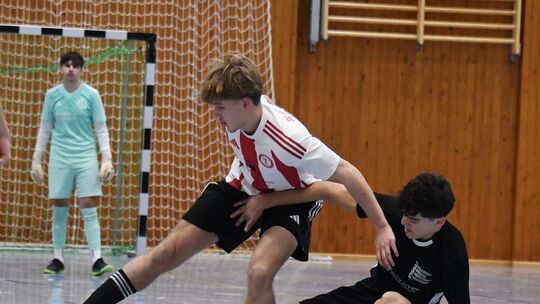 Der Weg zur Kreismeisterschaft im Futsal am Sonntag "auf der Bein" führt in allen Altersklassen nur über den SC Idar-Oberstein.