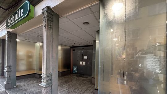 In der Montabaurer Fußgängerzone stehen teils mehrere Ladenlokale nebeneinander frei. Die Folgen der Leerstände spüren die umlie