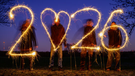 Was bringt das Jahr 2026? Das wollten wir von unseren Lesern wissen. Mehr als 2000 von ihnen haben an unserer Befragung teilgeno