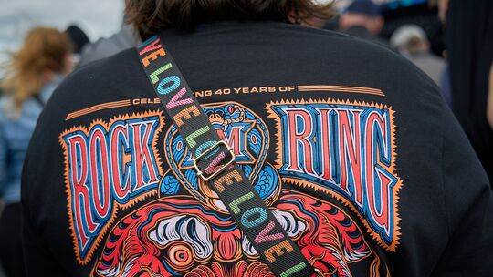 T-Shirts wie dieses haben Sammelcharakter und sind für waschechte Ringrocker ein Muss. Wer will, kann bei einem Wettbewerb in di