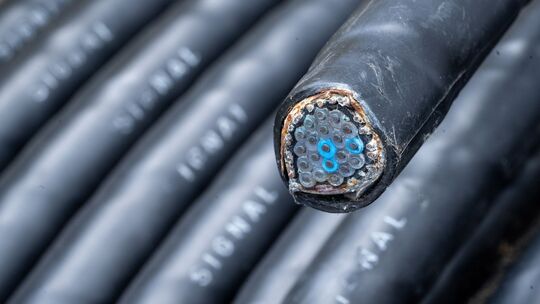 Kabel beschädigt, Bahnverkehr gestört