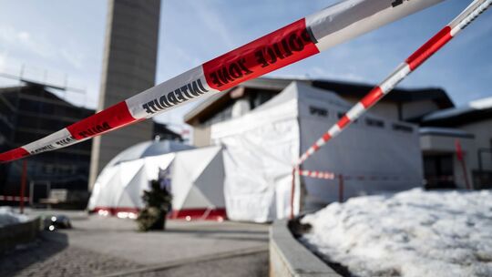 Brand an Gedenkstätte für Brand-Opfer in Crans-Montana