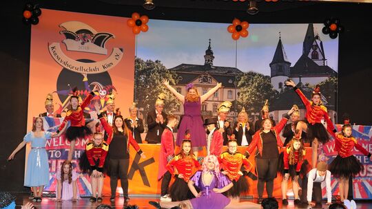 Showtime: Die Teenies brachten „The Greatest Showman“ als Tanz auf die Bühne – mit Power und Bühnenpräsenz.