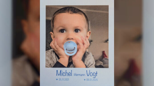 Michel wird nur drei Jahre alt. Seine Krebserkrankung schien besiegt, doch der Tumor kam zurück.