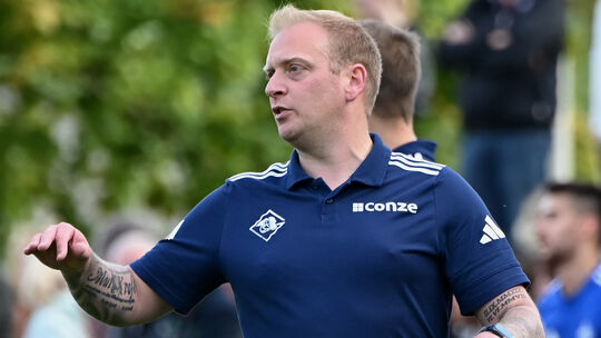 Bleibt der SG Gebhardshainer Land/Steineroth-Dauersberg als Trainer über den Sommer hinaus treu: Heiko Schnabel hat mit seinem T