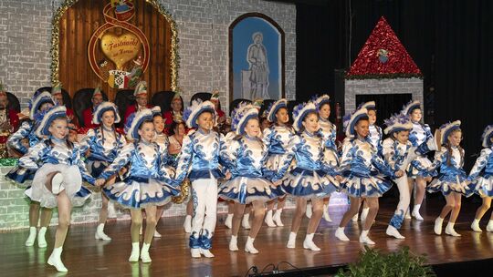 Immer wieder ein schönes Bild: Die kleine IKG-Garde bei der Prunksitzung in der Heidensteilhalle.