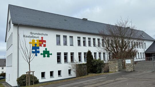 In den Osterferien starten die Sanierungsarbeiten an der Grundschule Kastellaun. Dabei wird ein bestehender Pavillon abgerissen