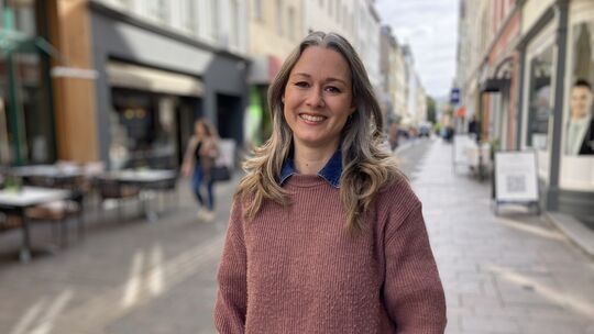 Chantal Oberst, hier in der Firmungstraße, ist Leerstandsmanagerin beim Stadtmarketing Koblenz.