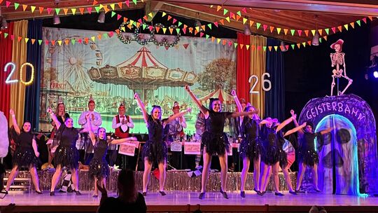 Die CCW-Showtanzgruppe Perception zeigte eine Choreografie zum Thema Jahrmarkt.