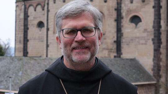 Abt Mauritius schätzt die Basilika Maria Laach wegen ihrer unverfälschten Bausubstanz. Seit gut 100 Tagen leitet er das Kloster.