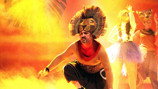 Uwe Unkelbach beim "König-der-Löwen"-Auftritt von "Family & Friends" während einer NCV-Sitzung