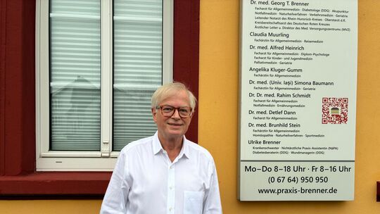 Georg Brenner leitet das hausärztliche Medizinische Versorgungszentrum mit Standorten in Rheinböllen, Simmern und Stromberg.