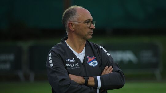 Eisbachtals Trainer Thorsten Wörsdörfer sah einen guten Test seiner Elf beim 1:1 gegen den Rheinlandligisten Mülheim-Kärlich, wa