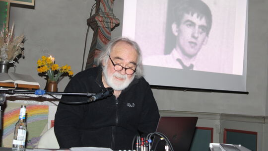 In der Kirche in Gemmerich hielt der Beatles-Experte Werner Köhler, der Paul McCartney mehrfach persönlich getroffen hat, einen