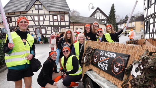 Von wegen Wilde Kerle, die Weiber können es beim Bölinger Zoch genauso.