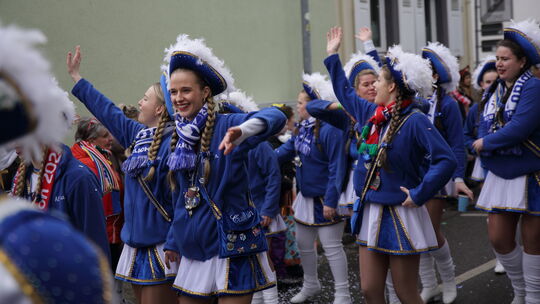 Eindrücke vom Möhnenumzug in Mülheim-Kärlich