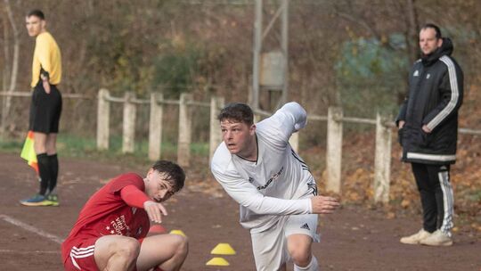 Vorbei am Gegner: Die SG Fürfeld/Neu-Bamberg/Wöllstein versetzte einige Kontrahenten. Abteilungsleiter Jörn Zillmann (rechts) sc