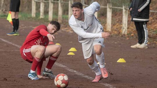 Vorbei am Gegner: Die SG Fürfeld/Neu-Bamberg/Wöllstein versetzte einige Kontrahenten. Abteilungsleiter Jörn Zillmann (rechts) sc