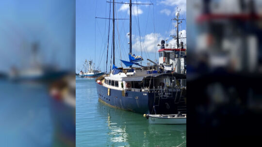 Die Sea Bird der Silhouette Cruises in ihrem Heimathafen auf Mahe.