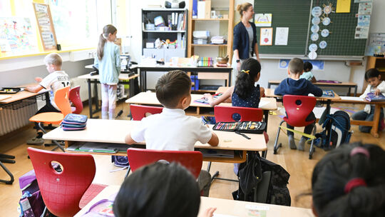 Grundschullehrer sind der Besoldungsgruppe A12 zugeordnet, damit bekommen sie weniger Geld als ihre Kollegen an anderen Schulen.