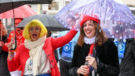 Jetzt tobt das närrische Treiben auf den Straßen und Plätzen.