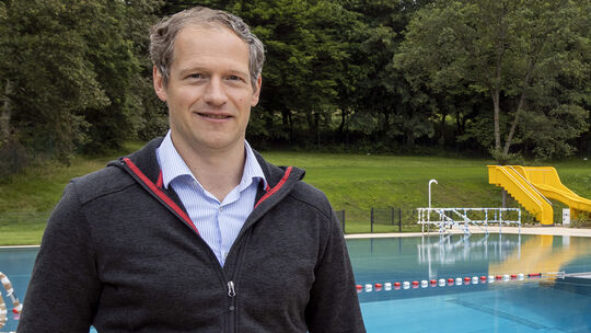 Timo Koch, Geschäftsführer der Marienbad GmbH (hier auf einem Archivfoto aus dem Freibad Unnau), äußert sich Interview mit unser